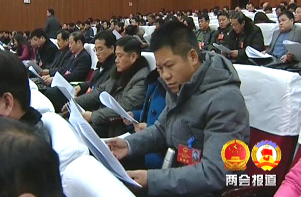 安邦集團(tuán)董事長李貽連參加天長市十五屆人民代表大會(huì)第四次會(huì)議(圖2)