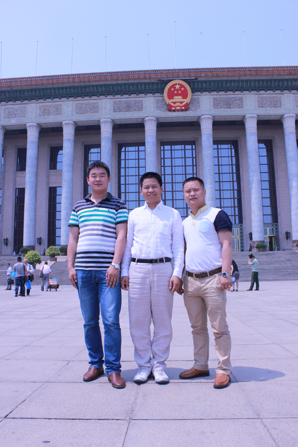 安邦集團董事長李貽連應邀出席電供暖專業委員會成立大會(圖4) 安邦集團董事長李貽連應邀出席電供暖專業委員會成立大會(圖4)