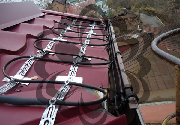 天溝融雪應(yīng)該選擇哪一種規(guī)格型號電伴熱帶？(圖1)